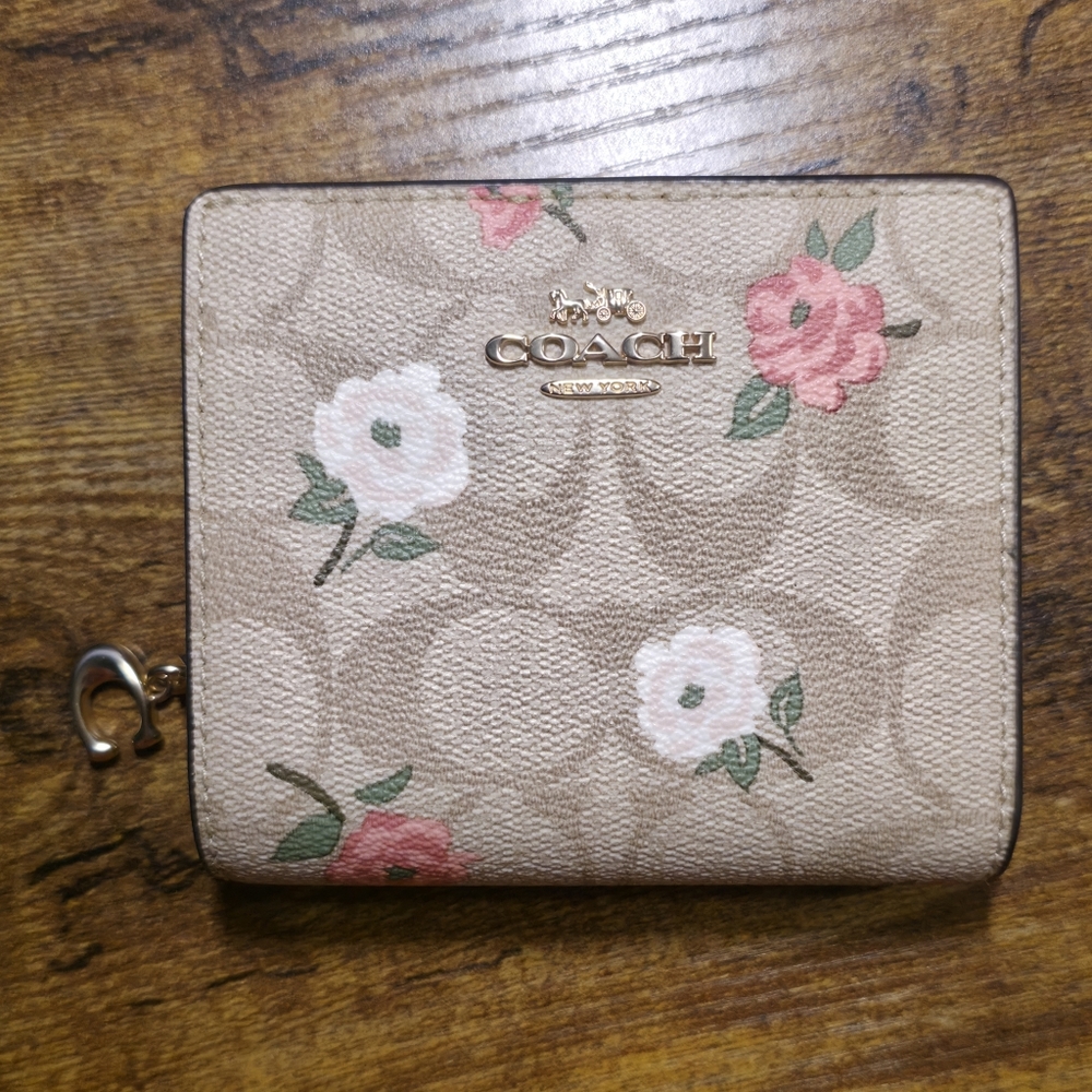 Coach Snap Wallet In Signature Canvas With Floral Print
